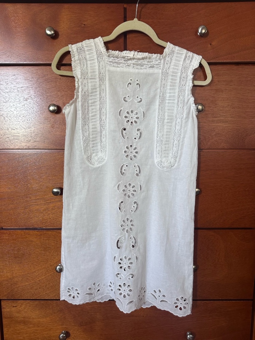 Dôen Lua Dress - Picture 3 of 5